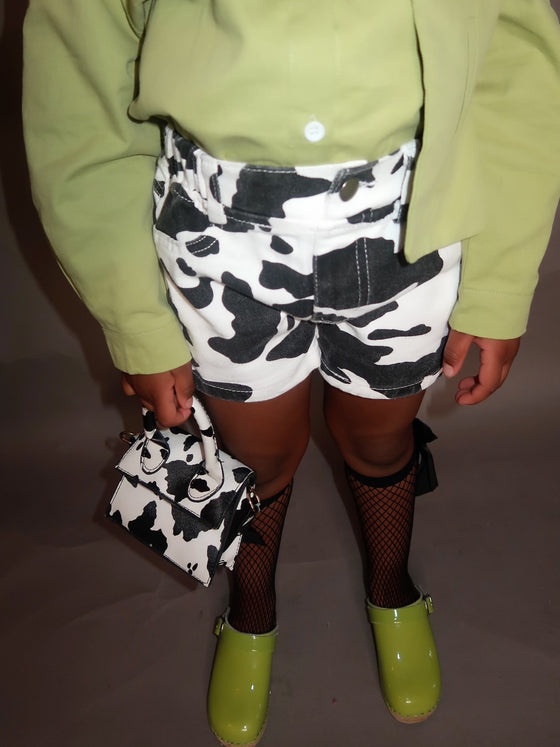 “Moo’d Shorts”